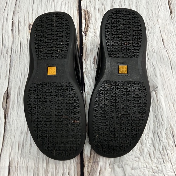 Dr. Martens Industrial Full Grain Black Oxford Shoes - size 10 - New In Box - Picture 10 of 10